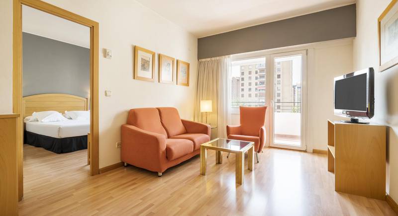  Hotel ILUNION Romareda Saragosse
